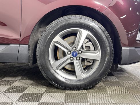 Used 2022 Ford Edge SEL w/ Convenience Package image 9