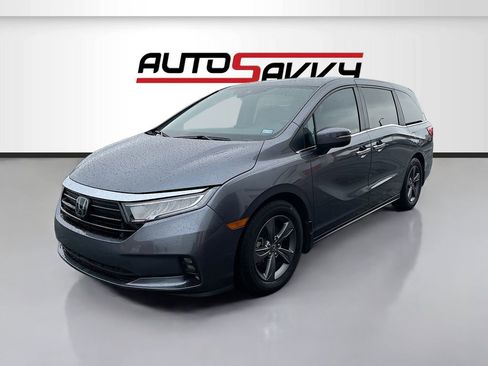 Used 2024 Honda Odyssey EX image 3