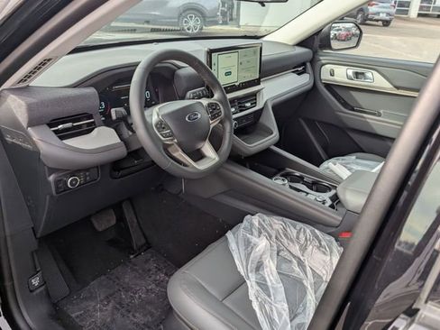 New 2026 Ford Explorer Active w/ Active Comfort Package image 12