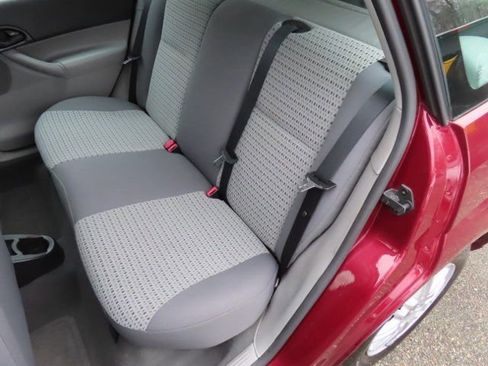Used 2007 Ford Focus SE image 12