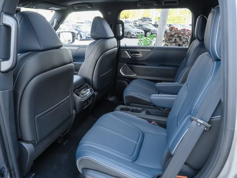 Certified 2026 INFINITI QX80 4WD w/ Sport Exterior Package image 31
