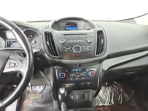 Used 2018 Ford Escape SE w/ SE Sport Appearance Package FWD image 24