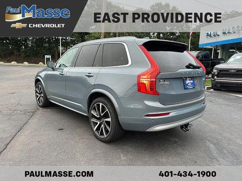 Used 2022 Volvo XC90 T6 Momentum w/ Climate Package AWD/4WD image 5