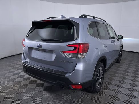 Used 2022 Subaru Forester Limited image 24