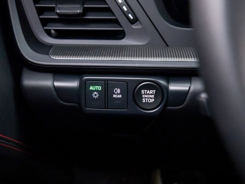 Certified 2025 Porsche 911 Carrera GTS image 21