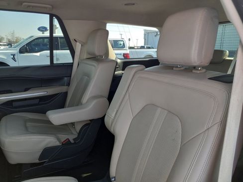 Used 2023 Ford Expedition Limited AWD/4WD image 15