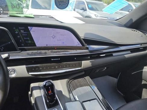 Used 2024 Cadillac Escalade Sport w/ LPO, ONYX Package AWD/4WD image 4