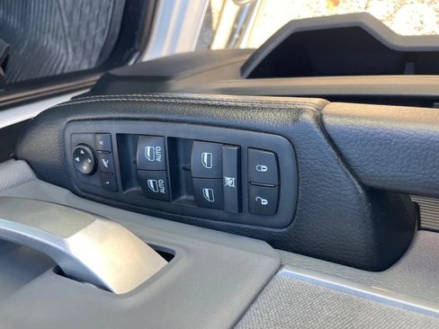 Used 2021 RAM 2500 Big Horn w/ Level 1 Equipment Group AWD/4WD image 24