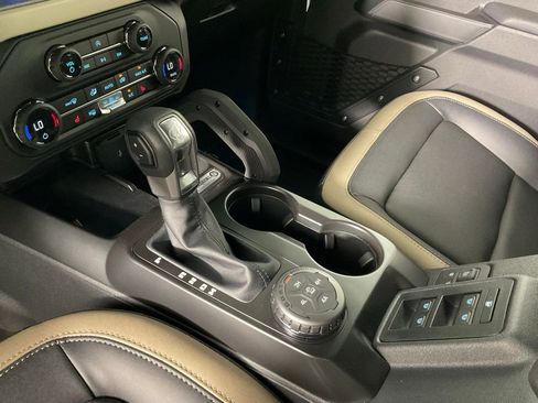 New 2026 Ford Bronco Big Bend w/ Black Diamond Package AWD/4WD image 19