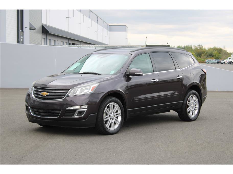 Used 2015 Chevrolet Traverse LT w/ Style and Technology Package FWD image 1