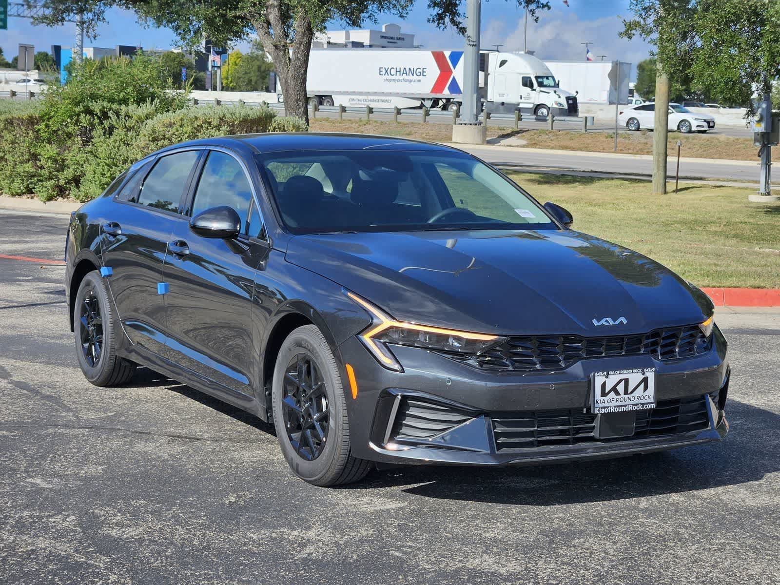 New 2026 Kia K5 LXS FWD image 3