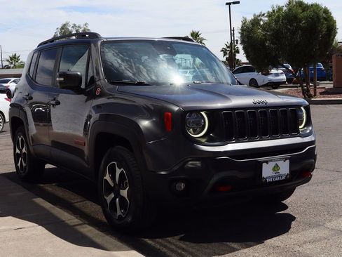 Used 2019 Jeep Renegade Trailhawk AWD/4WD image 14