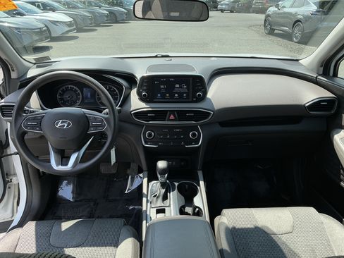 Used 2020 Hyundai Santa Fe SE AWD/4WD image 16