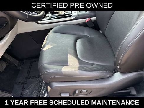 Used 2024 Kia Carnival EX FWD image 15