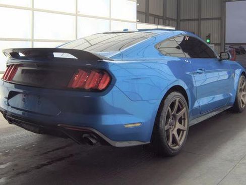 Used 2020 Ford Mustang Coupe RWD image 2