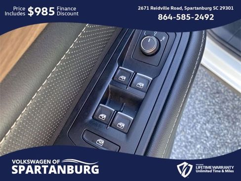 Used 2024 Volkswagen Atlas SE image 18