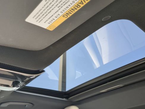 Certified 2024 Mercedes-Benz C 300 4MATIC Sedan image 15