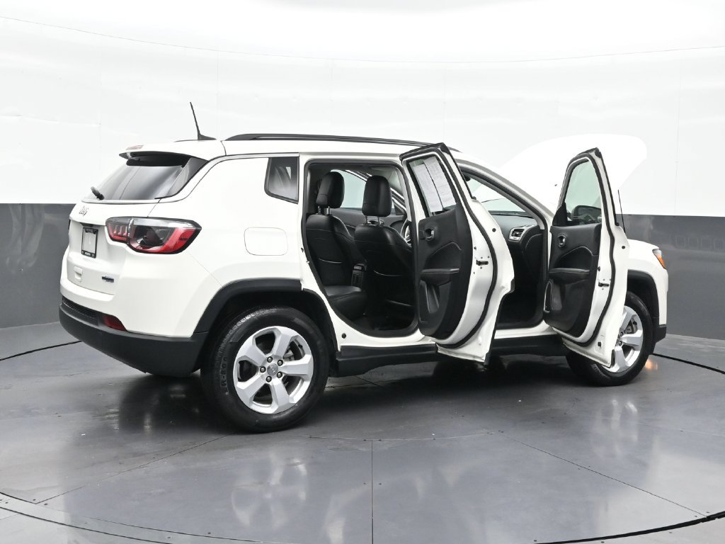 Used 2021 Jeep Compass Latitude w/ Sun and Sound Group FWD image 31