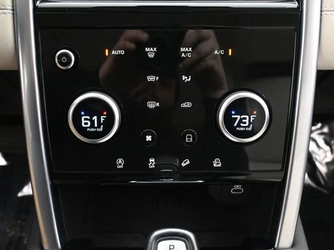 Used 2022 Land Rover Discovery Sport S image 40