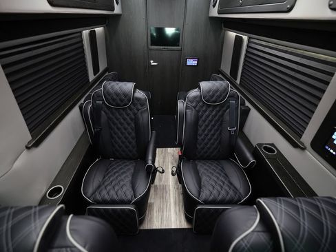 Used 2023 Mercedes-Benz Sprinter 3500 image 16