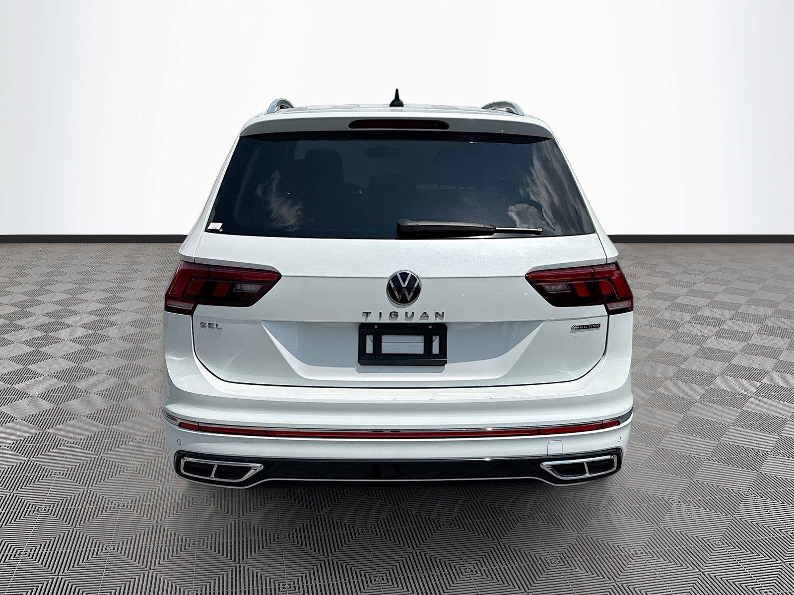 Used 2022 Volkswagen Tiguan SEL R-Line AWD/4WD image 6