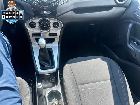 Used 2015 Ford Fiesta SE FWD image 6