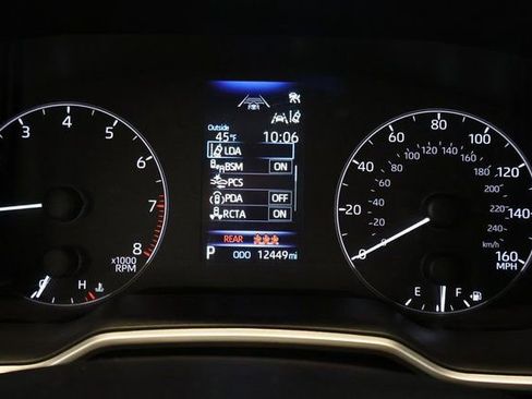 Used 2024 Toyota Corolla SE image 15