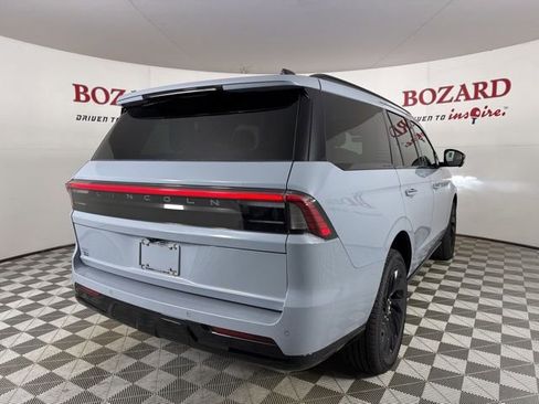 New 2025 Lincoln Navigator Reserve w/ Jet Appearance Package image 7