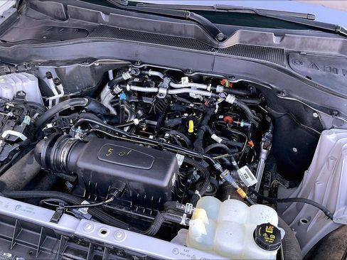 Used 2022 Ford Explorer XLT w/ Equipment Group 202A image 32