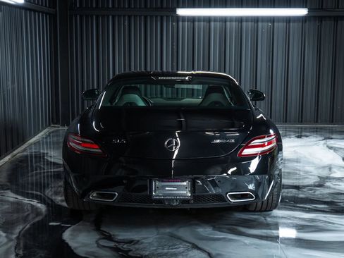 Used 2012 Mercedes-Benz SLS AMG Coupe image 9
