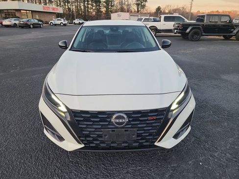 Used 2024 Nissan Altima 2.5 SR image 8