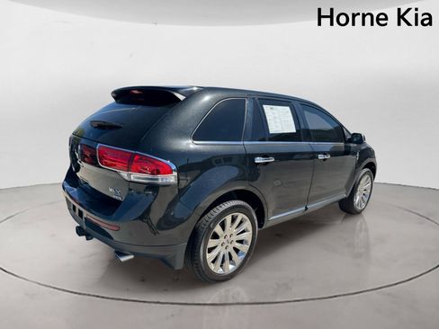 Used 2013 Lincoln MKX AWD image 4