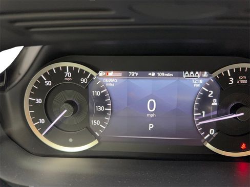 Used 2023 Land Rover Range Rover Evoque SE image 59