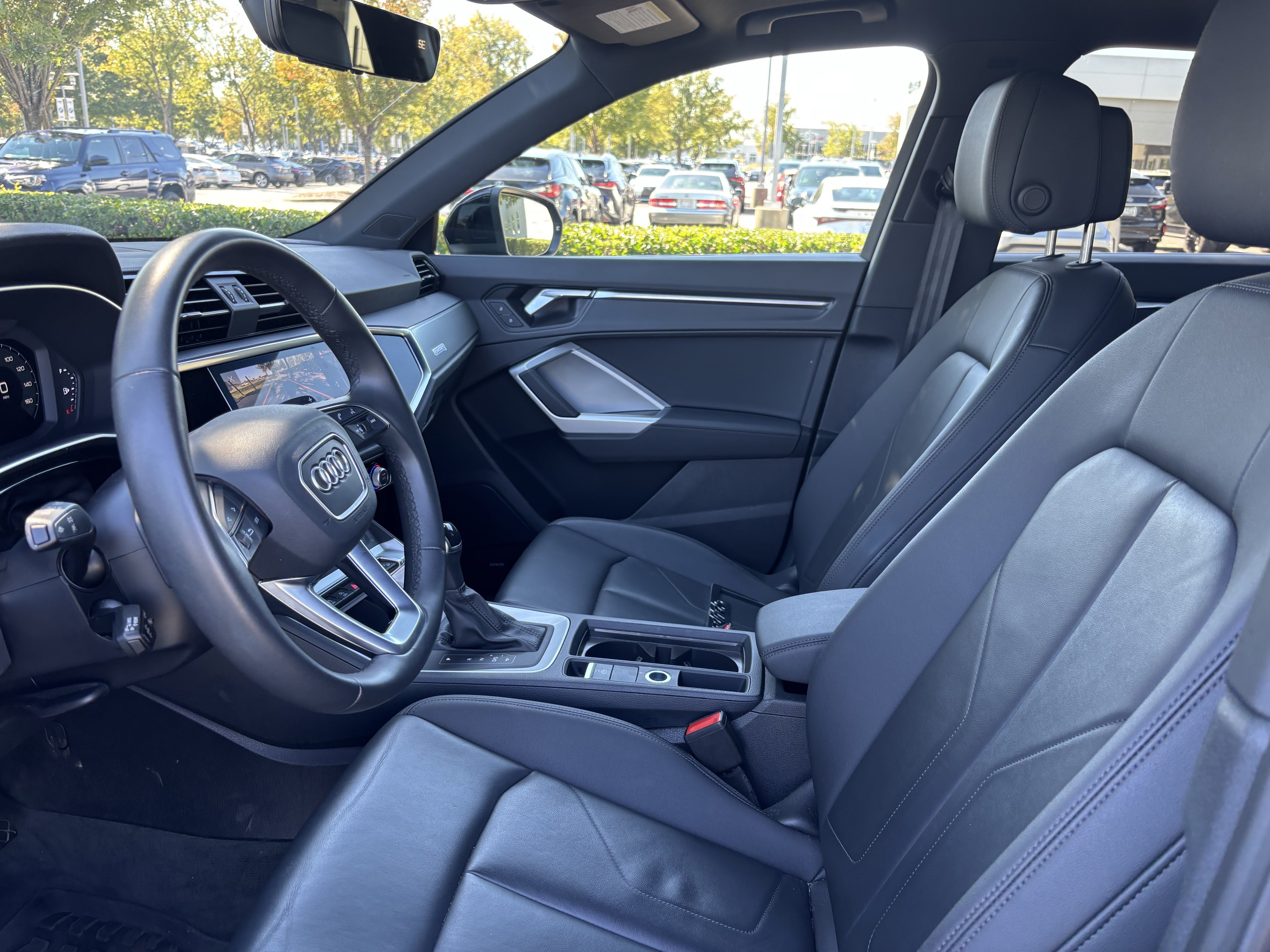 Used 2025 Audi Q3 2.0T Premium Plus w/ Premium Plus Package AWD/4WD image 16