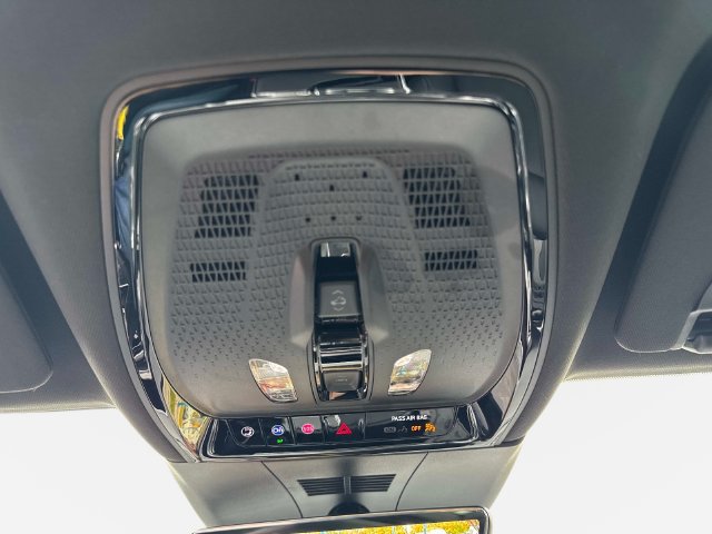 Certified 2024 Cadillac Lyriq Luxury w/ LPO, Floor Liner Package AWD/4WD image 21