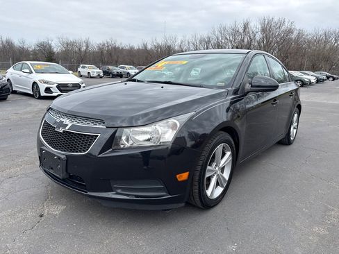 Used 2014 Chevrolet Cruze LT image 2