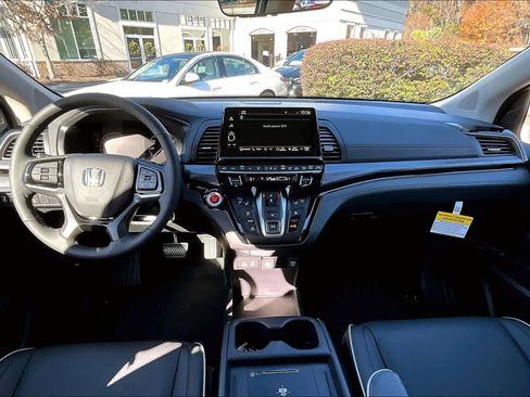 New 2026 Honda Odyssey Elite image 5