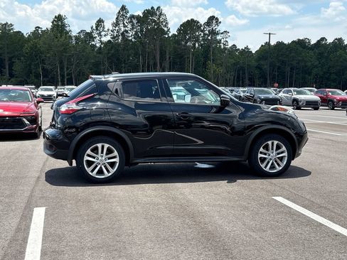 Used 2015 Nissan Juke SV AWD/4WD image 21
