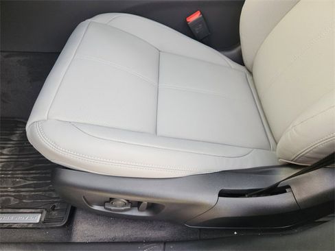 New 2026 Land Rover Range Rover Velar S image 17