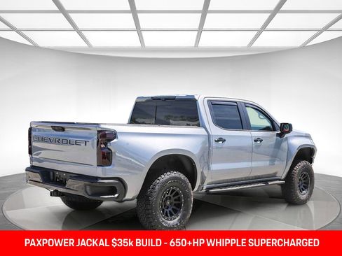 Used 2023 Chevrolet Silverado 1500 ZR2 w/ Technology Package AWD/4WD image 4