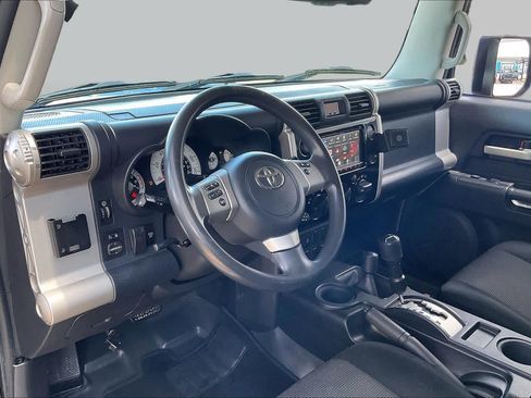 Used 2011 Toyota FJ Cruiser 4WD w/ TRD Sport Pkg image 15