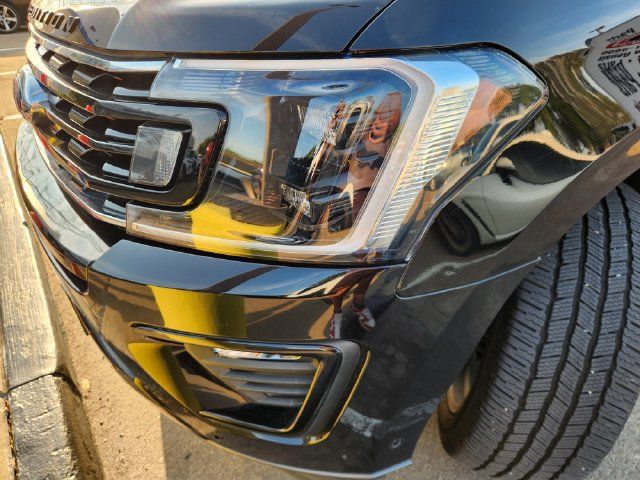 Used 2021 Ford Expedition Limited RWD image 7
