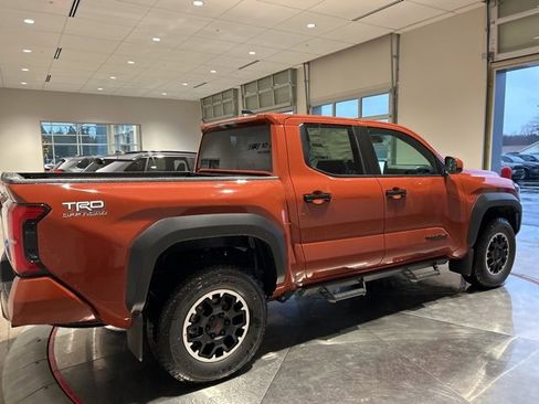 New 2025 Toyota Tacoma TRD Off-Road image 9