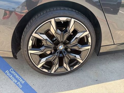 Used 2026 BMW 530i w/ M Sport Package RWD image 10