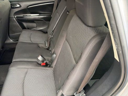 Used 2017 Dodge Journey SE image 11