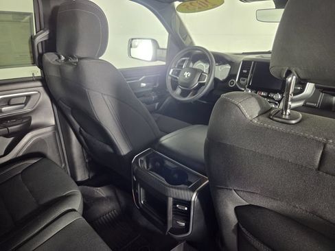 Used 2025 RAM 1500 Big Horn RWD image 30