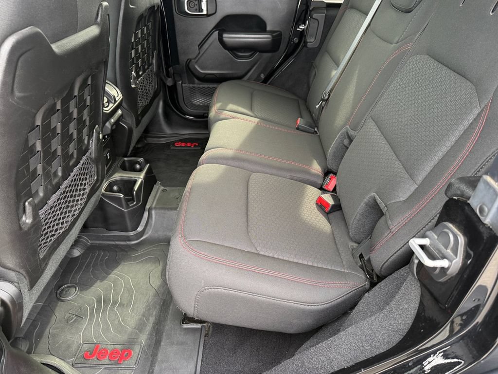 Used 2019 Jeep Wrangler Unlimited Rubicon AWD/4WD image 11