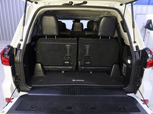 Used 2017 Lexus LX 570 4WD image 27