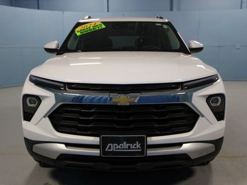 Used 2024 Chevrolet TrailBlazer LT w/ LT Cold Weather Package FWD image 23