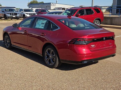 New 2026 Honda Accord EX-L image 3